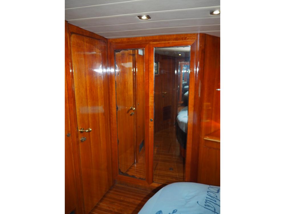 Aft cabin, Accommodation